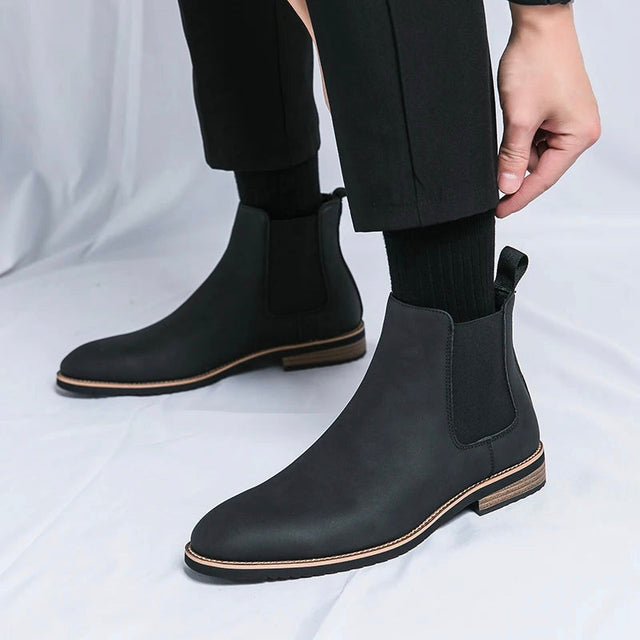 Jimmy - Men's Chelsea Boots with Contrast Sole