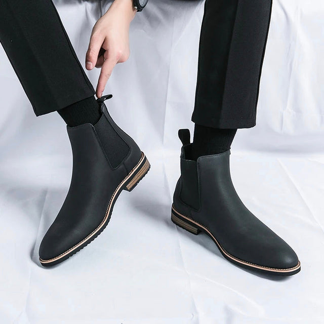 Jimmy - Men's Chelsea Boots with Contrast Sole